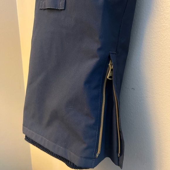 Lightweight snowboard pant size medium - Picture 4 of 5